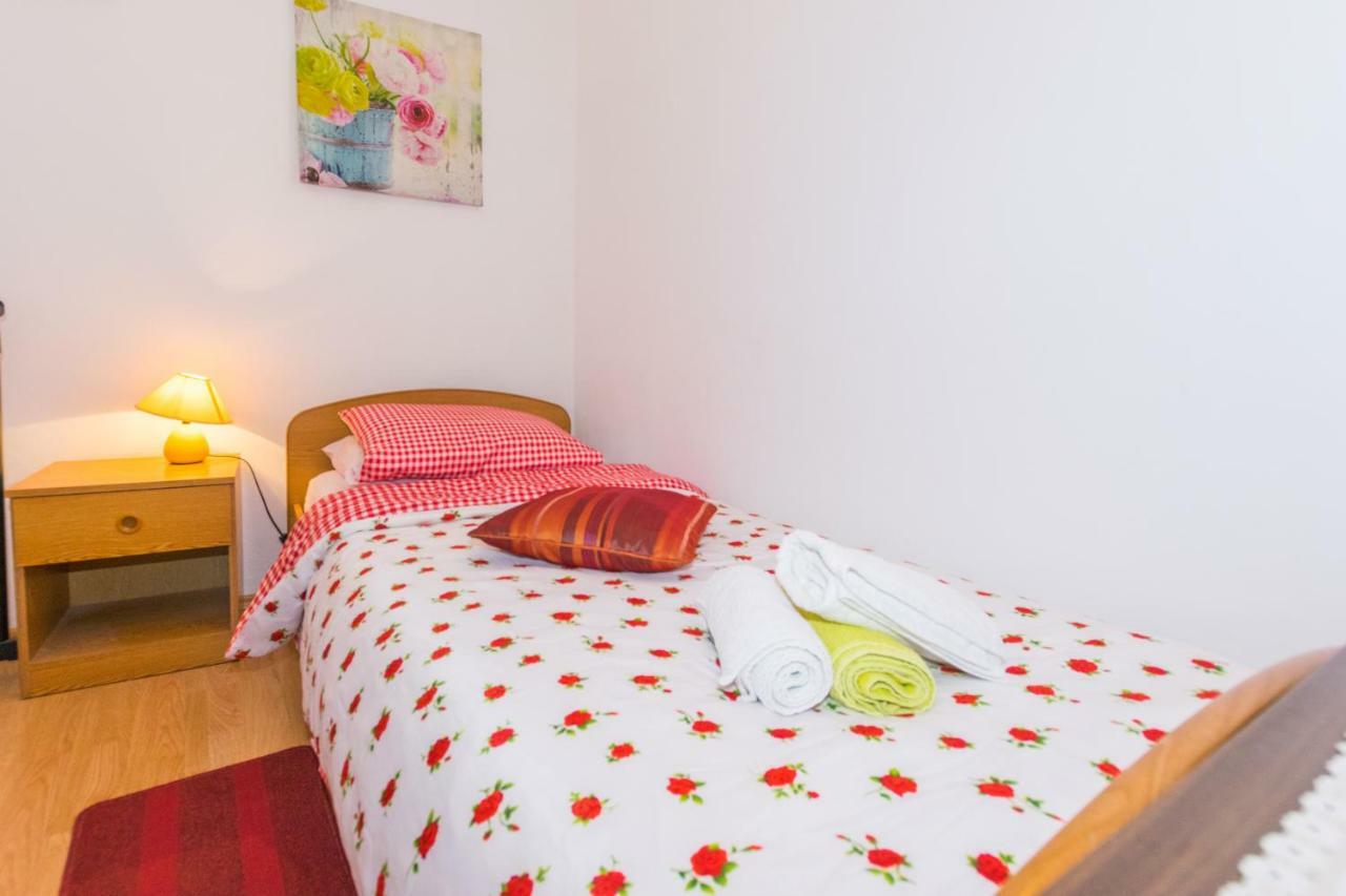Beautiful Rustical Apt Ana In The Heart Of Rovinj Eksteriør billede